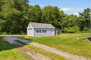 22 Hathaway Rd, Dartmouth, MA 02747 - Photo 32
