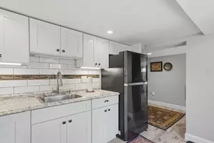 172 Bedford Rd, Woburn, MA 01801 - Photo 24