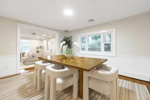 22 Bracebridge Rd, Newton, MA 02459 - Photo 10