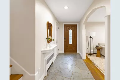 22 Bracebridge Road, Newton, MA 02459 - Photo 6