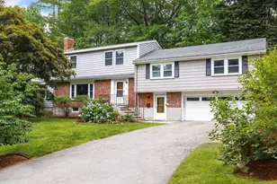 22 Bracebridge Rd, Newton, MA 02459 - Photo 2