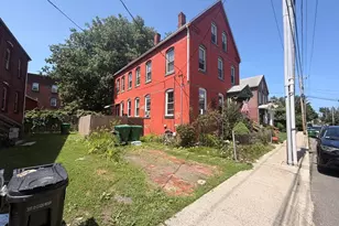 7 Park St, Chicopee, MA 01013 - Photo 2