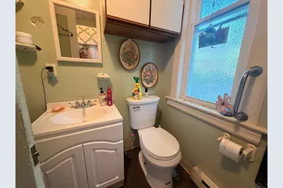 7 Park St, Chicopee, MA 01013 - Photo 12