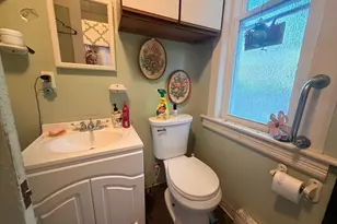 7 Park St, Chicopee, MA 01013 - Photo 12