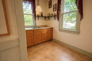7 Park St, Chicopee, MA 01013 - Photo 14