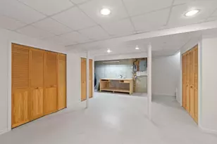 30 Huntington Ave, Methuen, MA 01844 - Photo 28