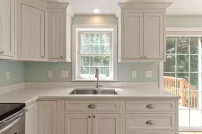 30 Huntington Ave #30, Methuen, MA 01844 - Photo 8