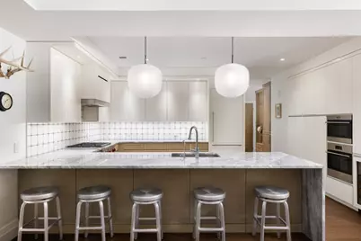 45 Temple St #212, Boston, MA 02114 - Photo 4