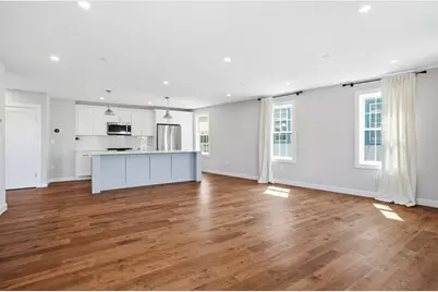 18-20 Crestway Rd #PH5, Boston, MA 02128 - Photo 4