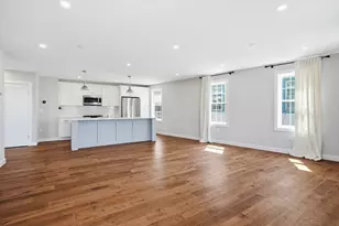 18-20 Crestway Rd, Boston, MA 02128 - Photo 4