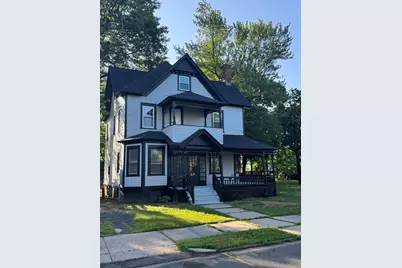 86 Amherst St, Springfield, MA 01109 - Photo 2