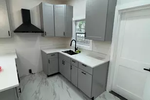 86 Amherst St, Springfield, MA 01109 - Photo 8