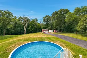 665 Blackstone St, Uxbridge, MA 01569 - Photo 10