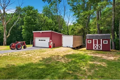 665 Blackstone St, Uxbridge, MA 01569 - Photo 40