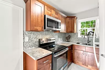 112 Maple St #4, Malden, MA 02148 - Photo 10