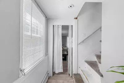 17 Vestry St, Beverly, MA 01915 - Photo 28