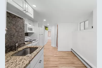 17 Vestry St, Beverly, MA 01915 - Photo 16