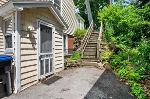 17 Vestry St, Beverly, MA 01915 - Photo 4