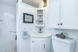 24 Pond St, Marblehead, MA 01945 - Photo 20