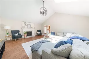 2 Tammie Rd, Hopedale, MA 01747 - Photo 12