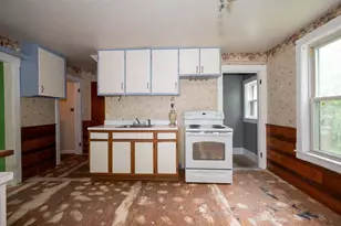 22 Comins Rd, Oxford, MA 01537 - Photo 18