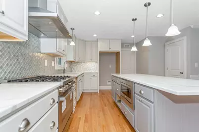 19 Fourth Avenue, Billerica, MA 01821 - Photo 6