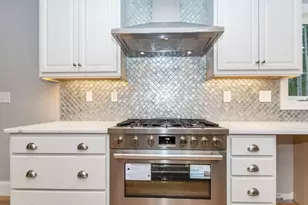 19 4th Ave, Billerica, MA 01821 - Photo 8