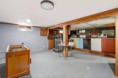 85 Keddy St, Springfield, MA 01109 - Photo 16