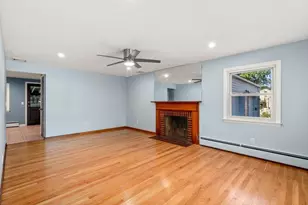 85 Keddy St, Springfield, MA 01109 - Photo 6