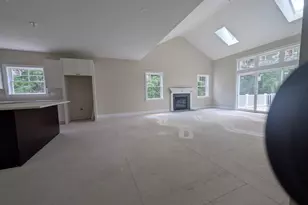 19 W Main St, Upton, MA 01568 - Photo 8