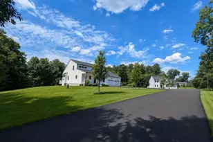 19 W Main St, Upton, MA 01568 - Photo 2