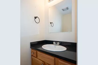 14 Mount Vernon St #A, Worcester, MA 01605 - Photo 12