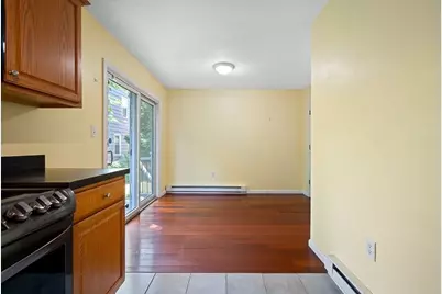 14 Mount Vernon St #A, Worcester, MA 01605 - Photo 10