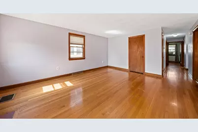 11 Rosalind Rd, Weymouth, MA 02191 - Photo 2
