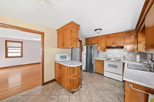 11 Rosalind Rd, Weymouth, MA 02191 - Photo 6
