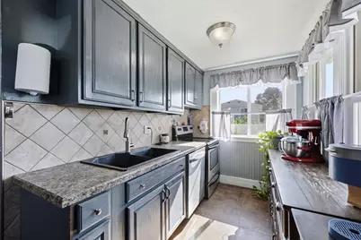 28 Cedar St, Ludlow, MA 01056 - Photo 16