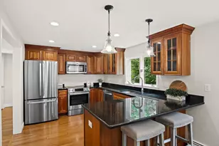25 Indian Hill Rd, Woburn, MA 01801 - Photo 8