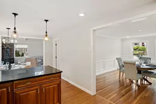 25 Indian Hill Rd, Woburn, MA 01801 - Photo 10