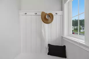 9 Campbell Rd, Berlin, MA 01503 - Photo 4
