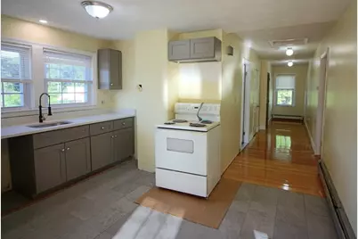 420 Essex St #3, Salem, MA 01970 - Photo 6