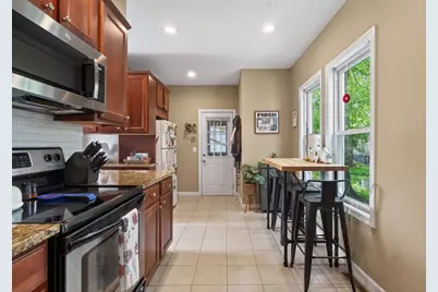 62 Hudson St #1, Somerville, MA 02143 - Photo 6