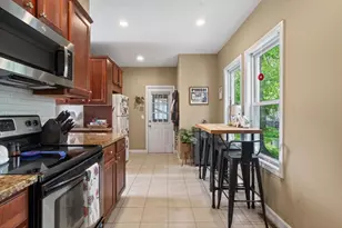 62 Hudson St, Somerville, MA 02143 - Photo 6