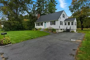 31 Allen Rd, Tewksbury, MA 01876 - Photo 2