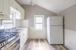 35 Water St, Quincy, MA 02169 - Photo 4