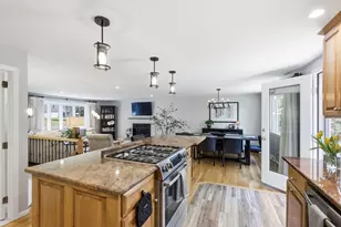 42 Ledgewood Rd, Framingham, MA 01701 - Photo 12
