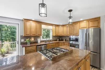 42 Ledgewod Rd, Framingham, MA 01701 - Photo 10