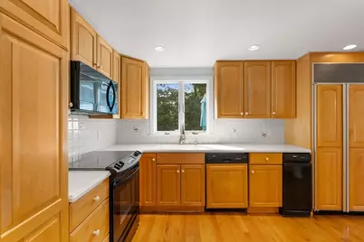 114 Albemarle, Norwood, MA 02062 - Photo 4