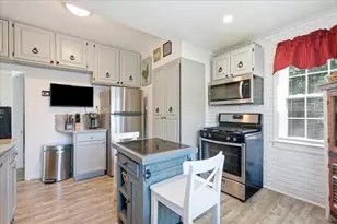972 Elliot, New Bedford, MA 02745 - Photo 16