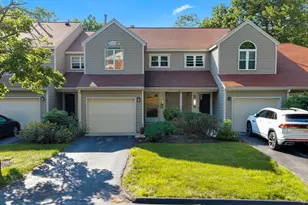 8 Woodcrest Dr, Oxford, MA 01537 - Photo 2