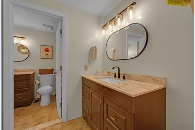 8 Woodcrest Dr #8, Oxford, MA 01537 - Photo 18